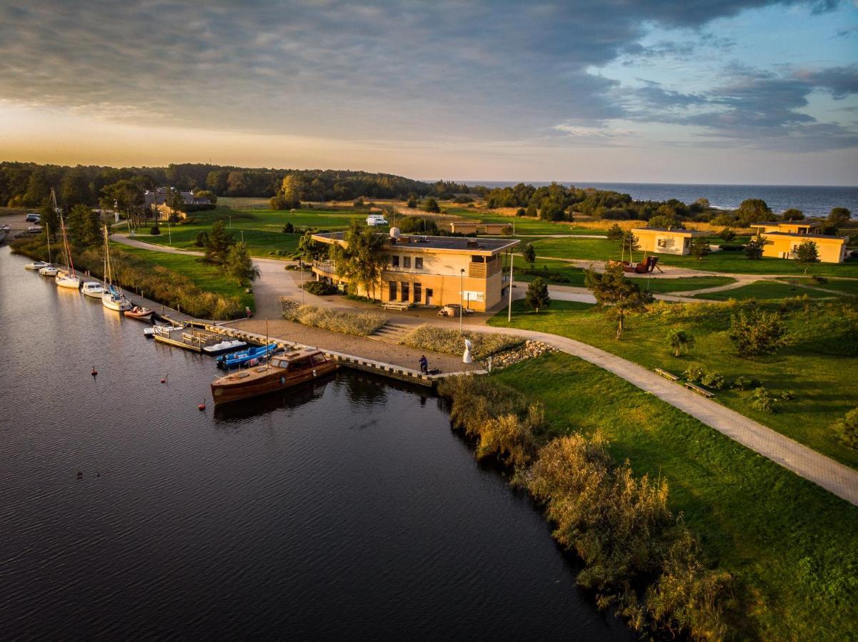 Kapteinu Osta Salacgrīva Extérieur photo